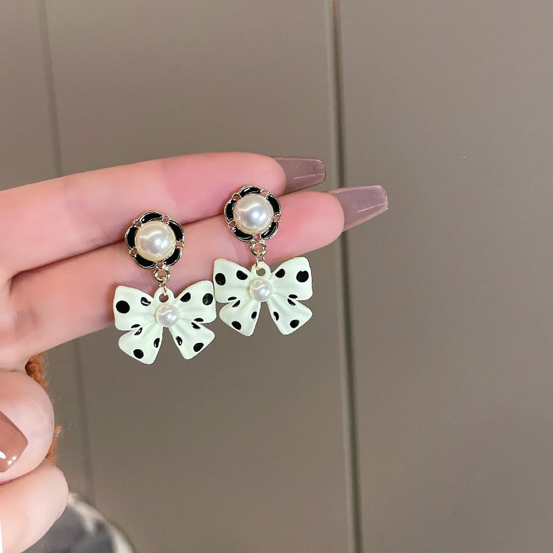 Women's Bowknot Pearl Trendy Small Simple Wild Unique Earrings
