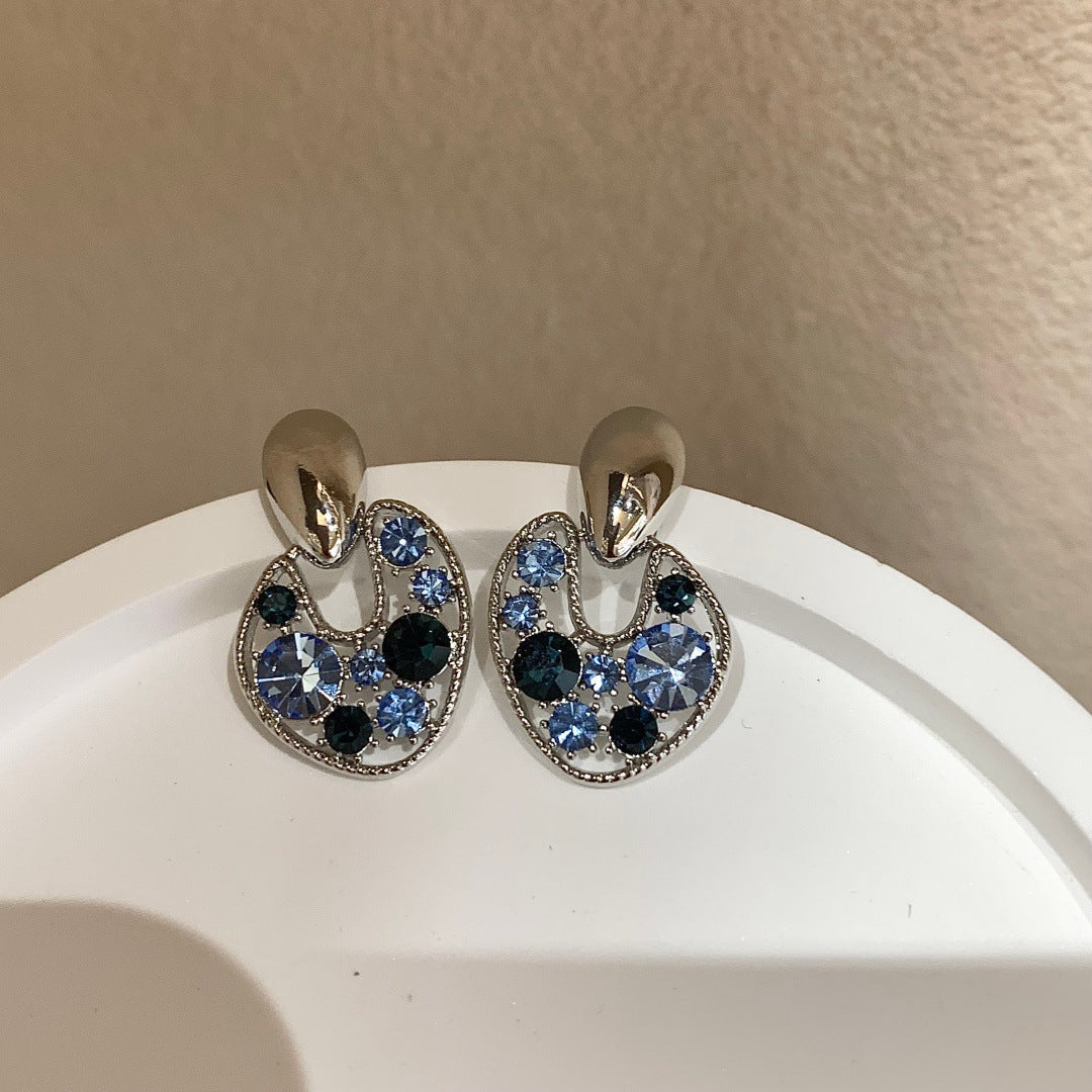 Style Exquisite Flashing Blue Diamond Female Geometric Heart Shape Oval Earrings
