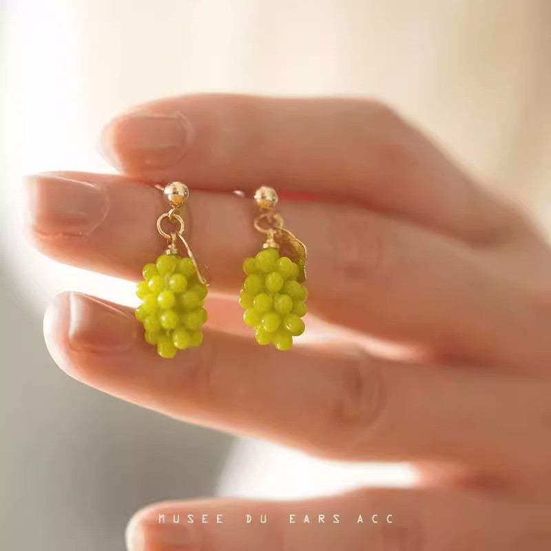 Special Offer Pure Nail Small Kind Of White Fungus Green Earrings