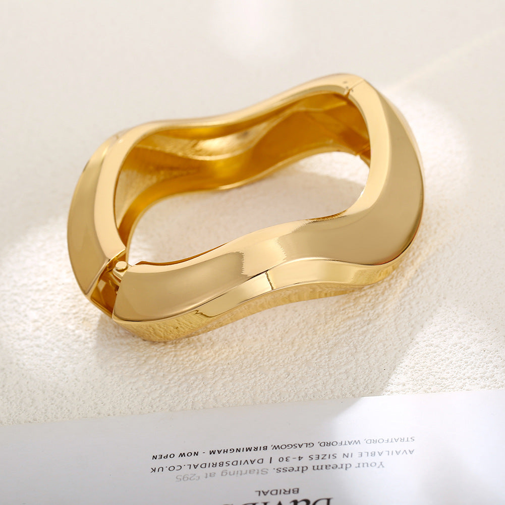 Classy Irregular Personality Niche Exaggerated Source Bracelets