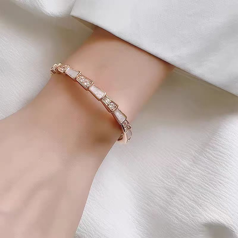 Retro Affordable Luxury Fashion Versatile Niche High Bracelet