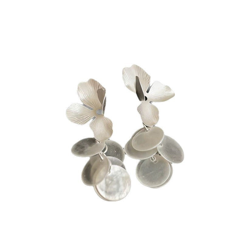 Luxury Matte Metal Petal Fringe Ear High-grade Sensitive Diligent Small Earrings