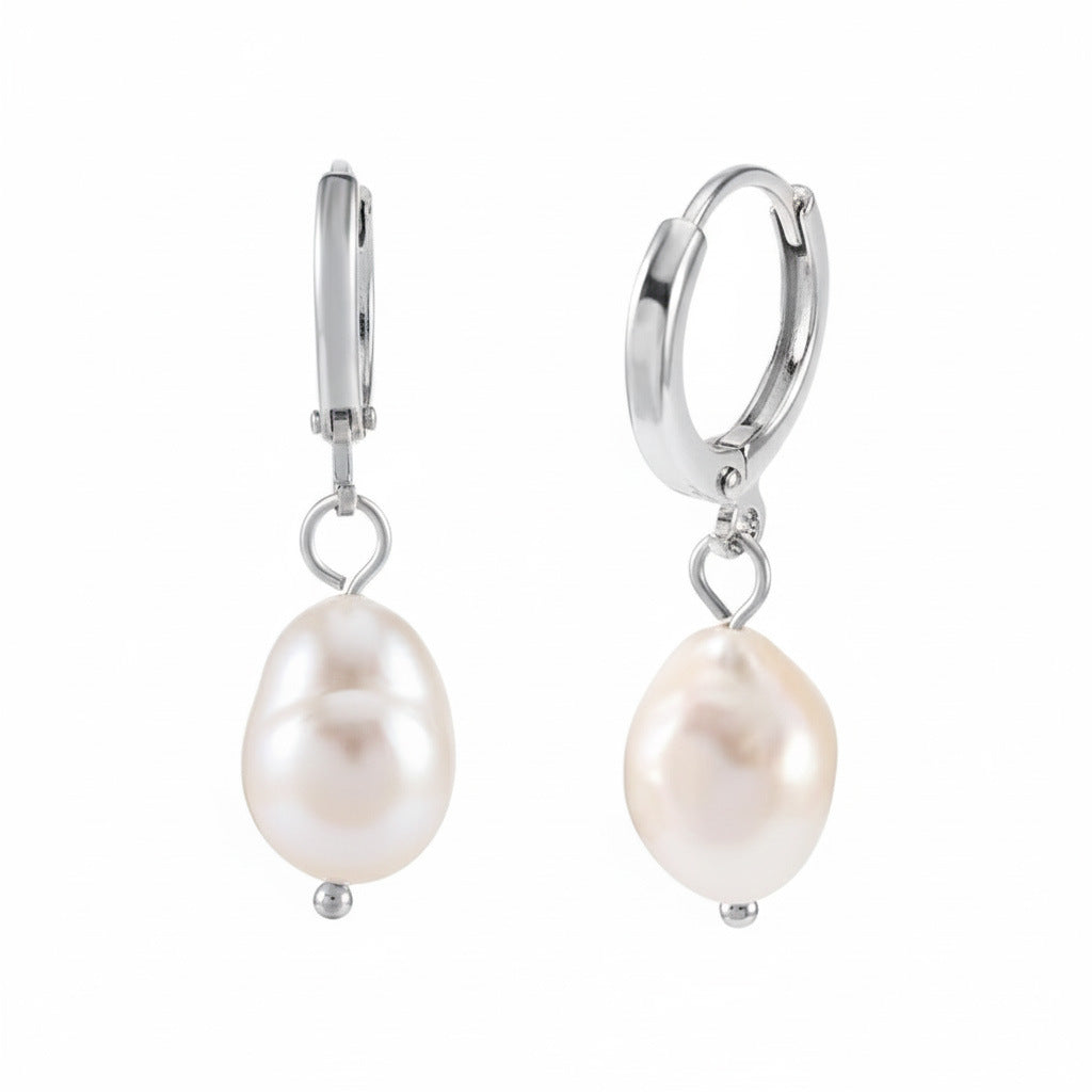 Women's Fashion Retro Baroque Artificial Pearl Pendants