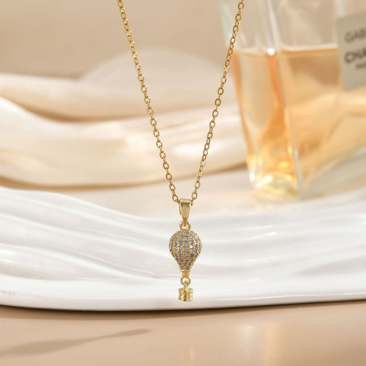 South America Turkey Three-dimensional Hot Air Balloon Female Affordable Luxury Pendants