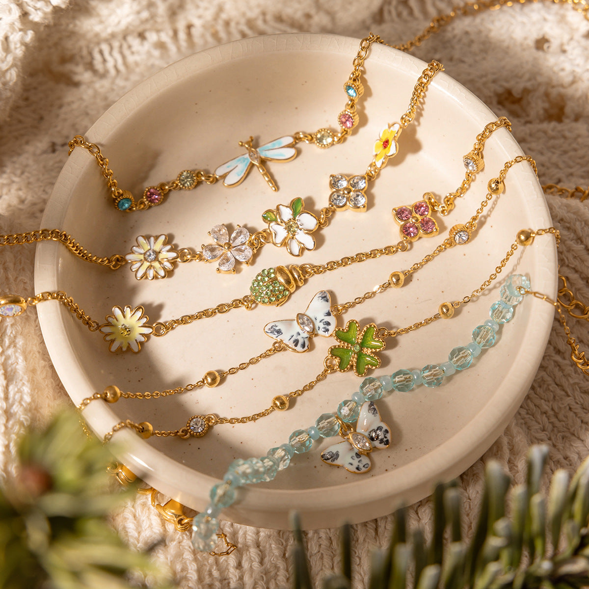 Sweet Style Niche With Zircon Flower Stainless Bracelets