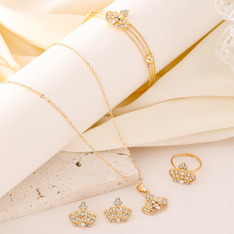 Fashion Retro Crown Temperamental Minority High-grade Jewelry Set