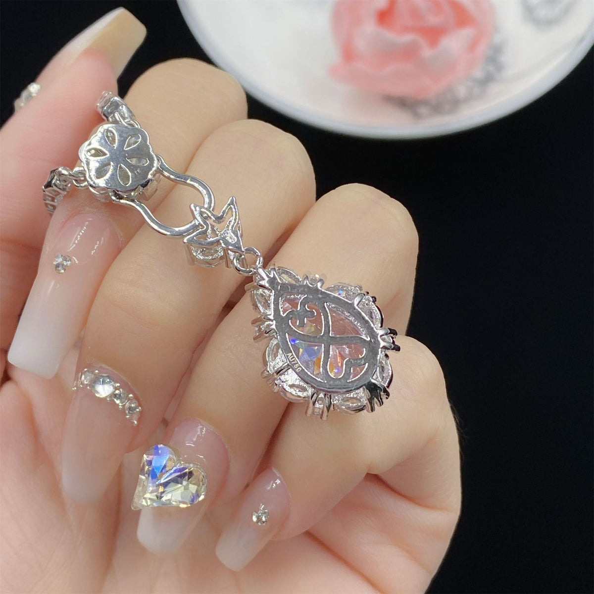 Pink Zircon Comparable To Ice Flower Drop-shaped Pendant
