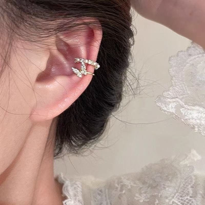 Super Fairy Sweet Butterfly Zircon Pearl Bone Niche Exquisite Ear Clip