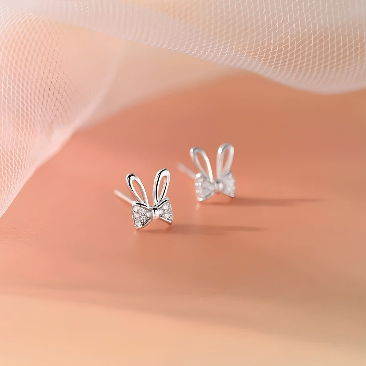 Women's Rabbit Small Exquisite Cute Bow Zircon Earrings
