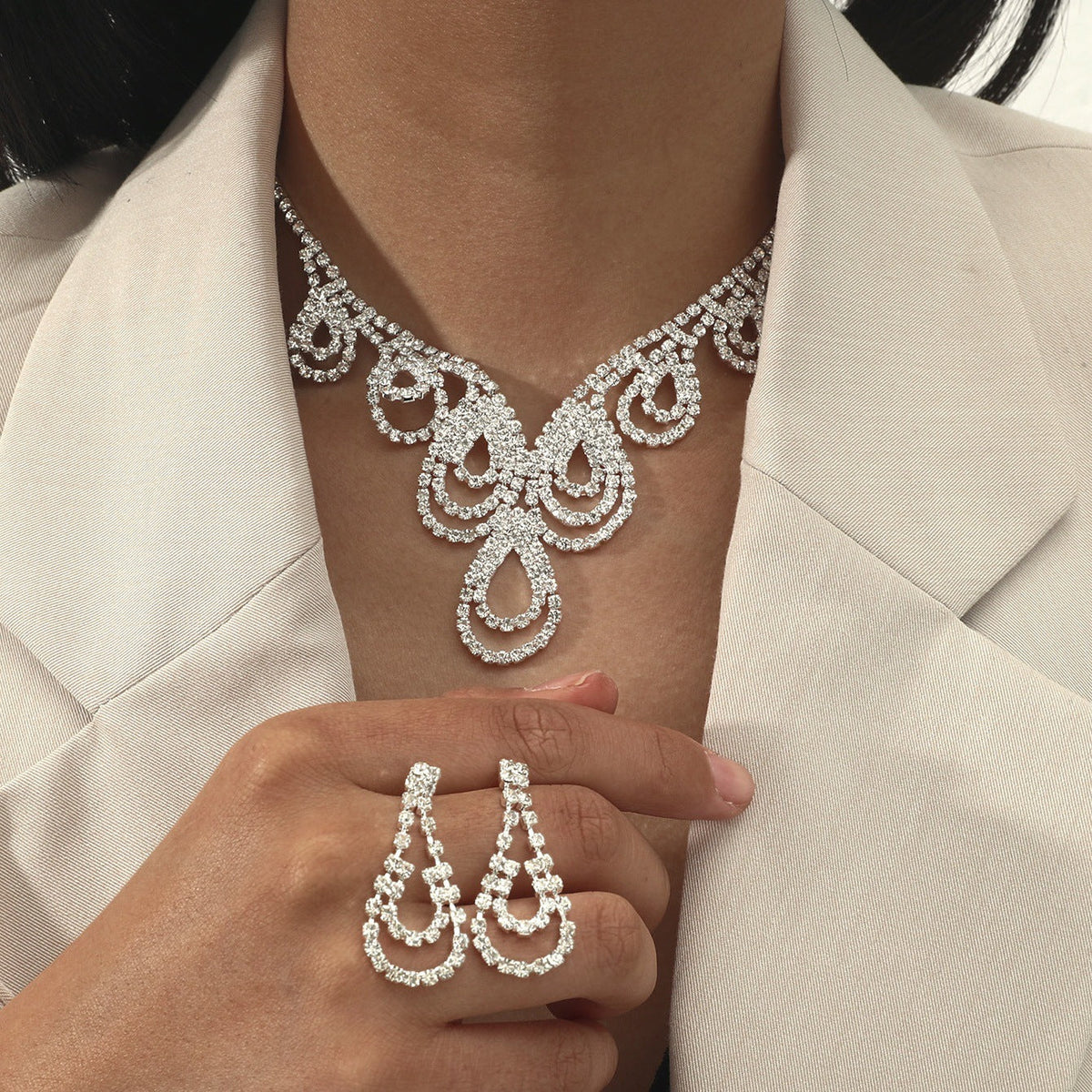 Super Beautiful Suite Rhinestone Shiny Ear Wedding Party Two-piece Dress Earrings