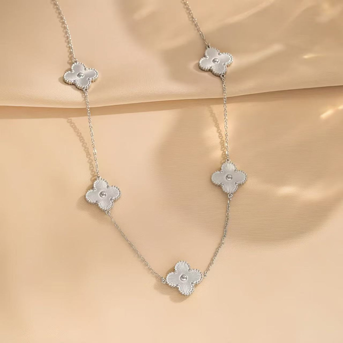 Creative Fashion Slouchy Four-leaf Clover Ear Jewelry Set