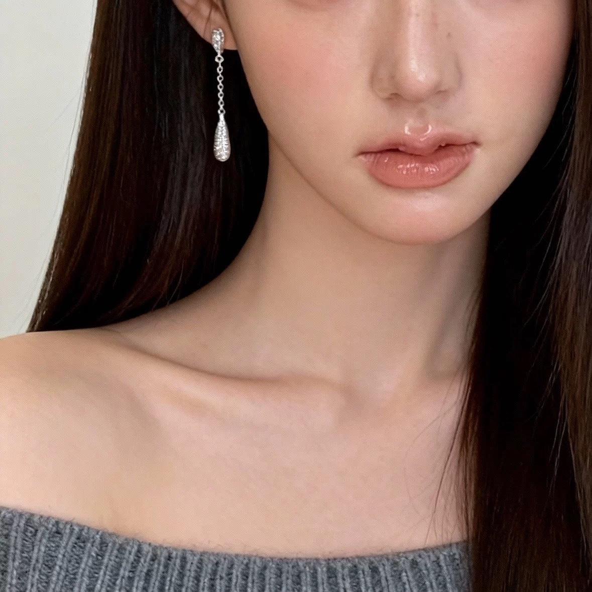 Streamer Full Diamond Water Drop Tassel Stud Earrings