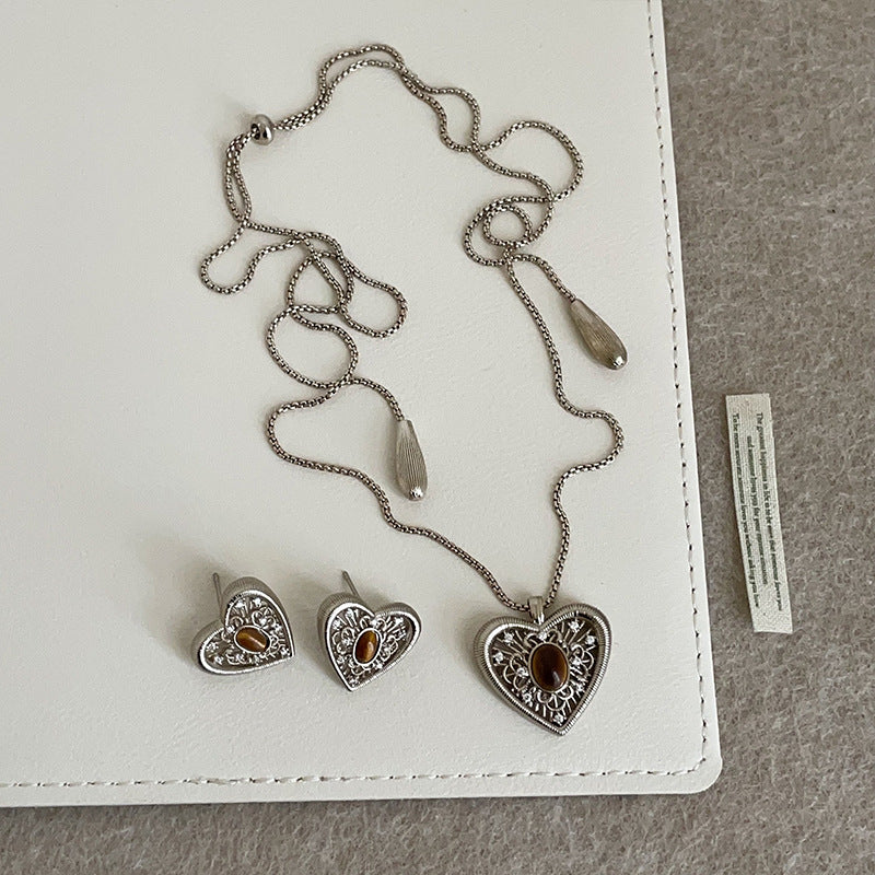 Ear Female Temperament Unique Fashion Sweater Necklace
