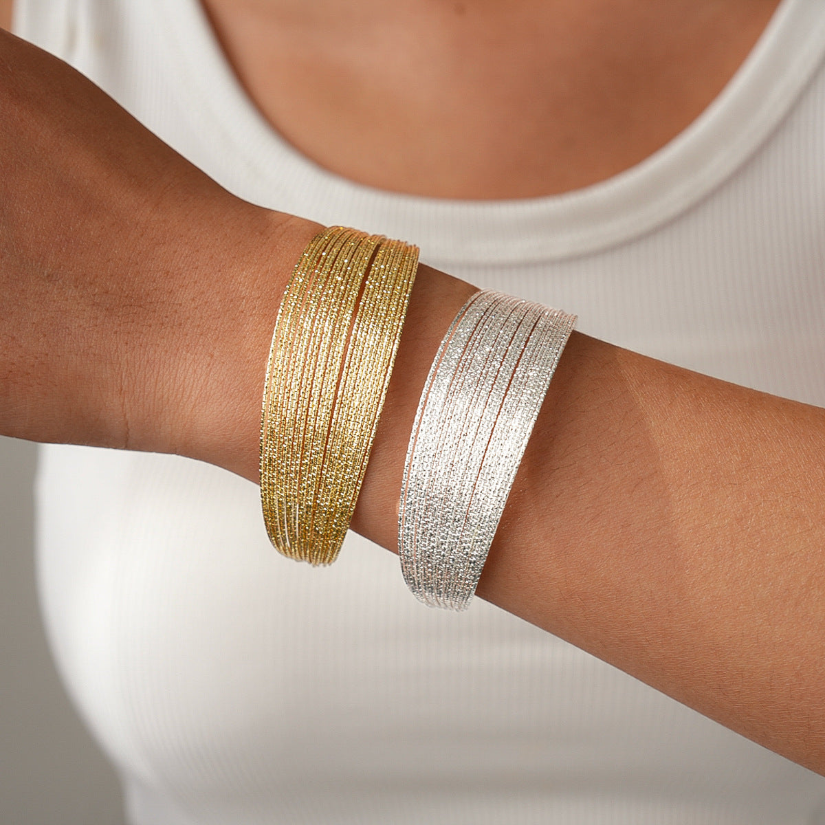 Women's Metal Geometric Round Open-ended Cold Personalized High-grade Bracelet