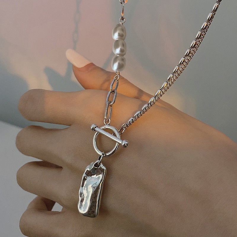 Women's Style Imitation Pearl Retro Buckle Asymmetric Multilayer Collarbone Elegance Creativity Necklace