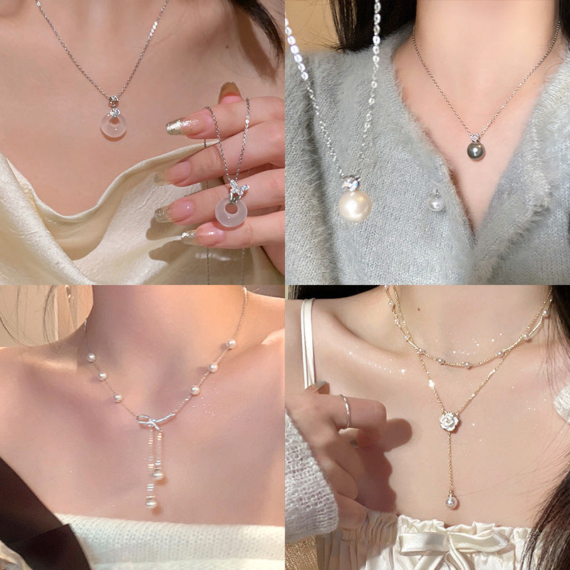 Women's Design High-grade Light Luxury Clavicle Chain Bow Pendants