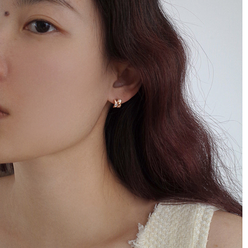 Women's Rhinestone Square Geometric Ear Elegant High-grade Clip Stud Earrings