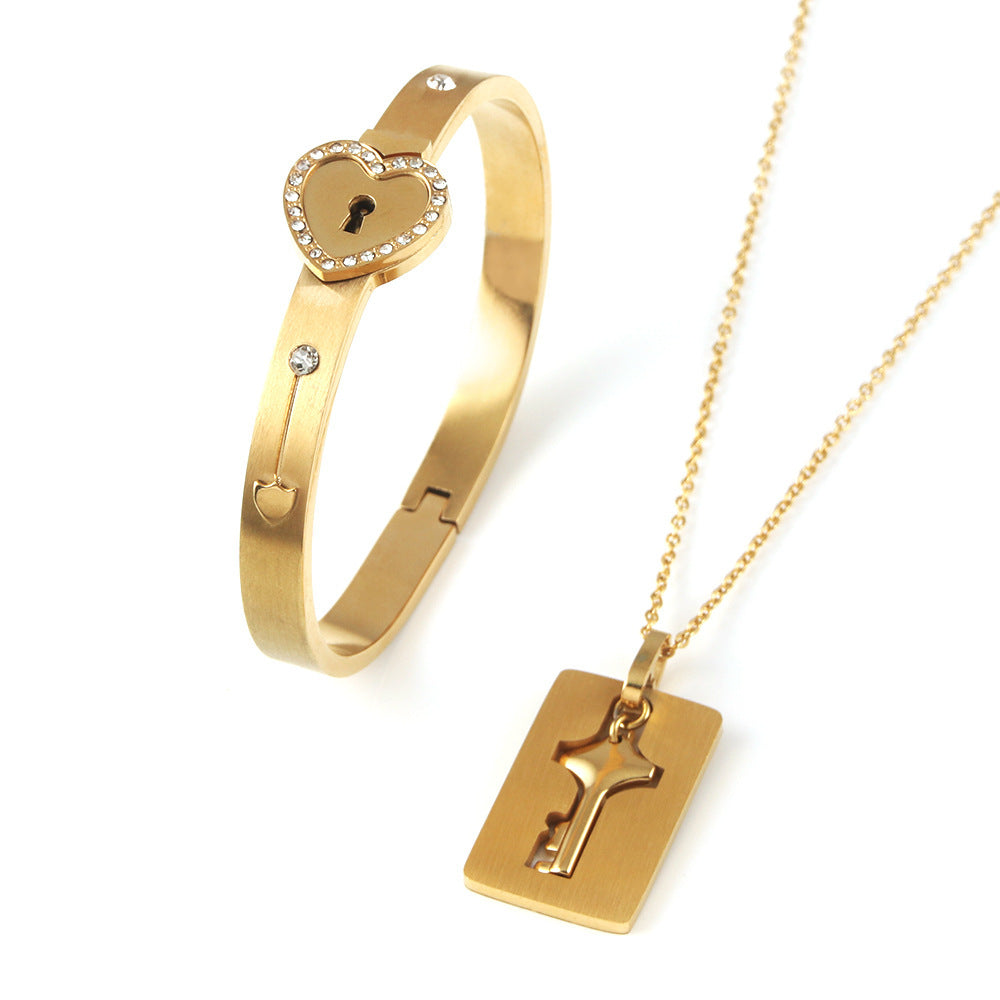 Women's & Men's Valentine's Day Gift Titanium Steel Couple Lock Heart Key Bracelet