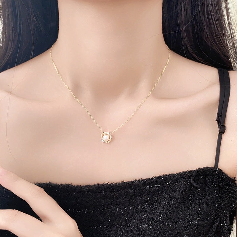 Women's Pearl Camellia High-grade Light Luxury Minority Clavicle Necklace