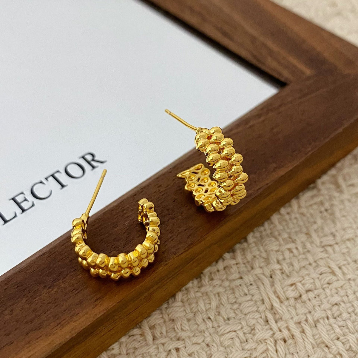 Women's Copper Gold-plated Korean Style Shaped For Design Simple Stud Earrings