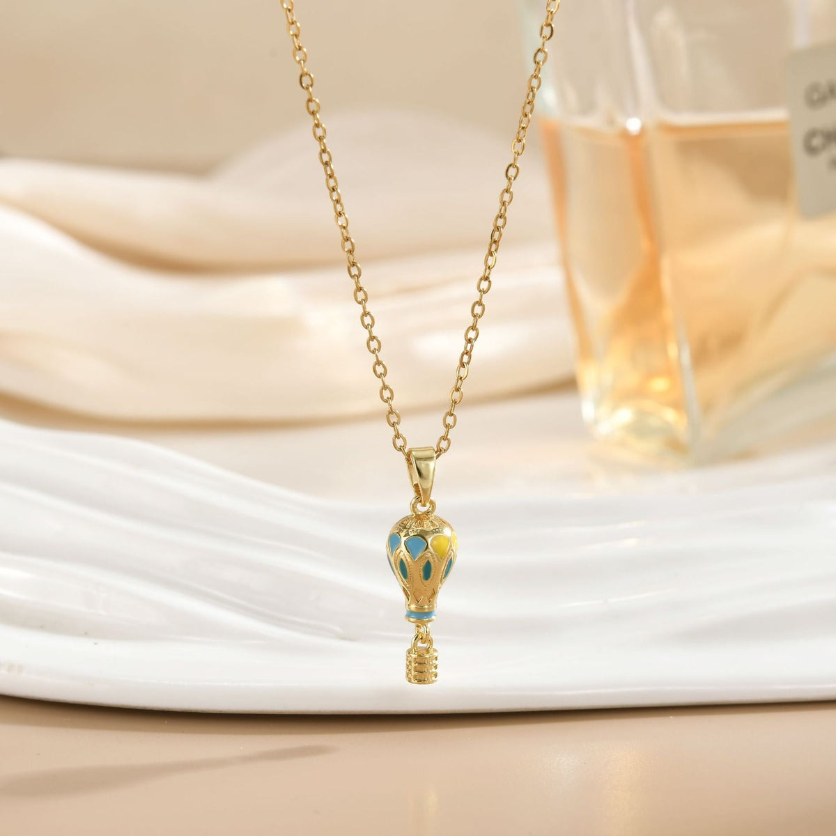 South America Turkey Three-dimensional Hot Air Balloon Female Affordable Luxury Pendants