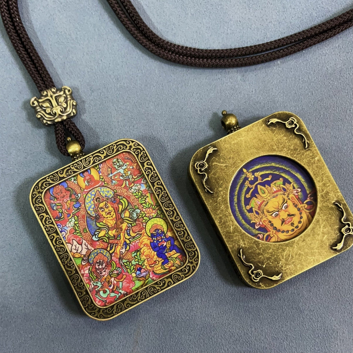 Double-sided Home Twee Zodiac Eight Patron Saints Scenic Pendants