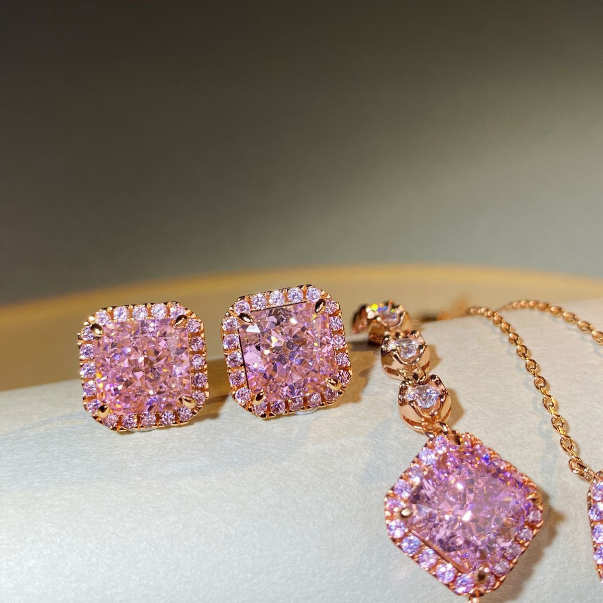 Women's Diamond Champagne Plated Gold High Carbon Necklaces
