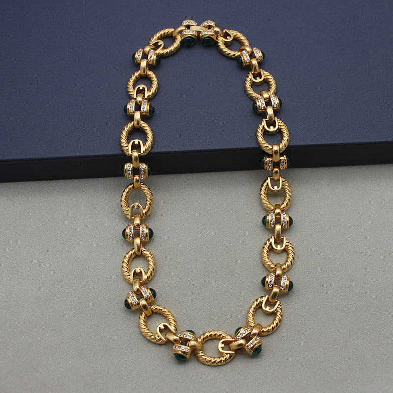 No Standard Green Colored Glaze Link Necklaces