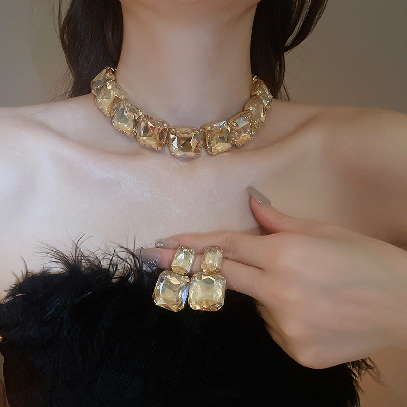 Women's Style Geometric Water Drop Fashion Short Light Jewelry Set