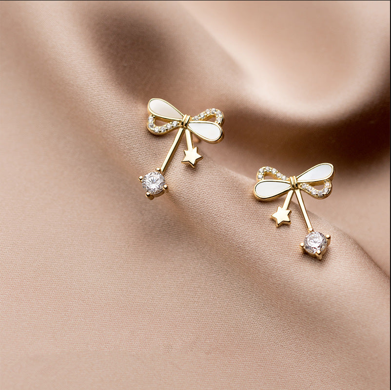 Fashion Dignified Hollow Shell Diamond Five-pointed Star Rings