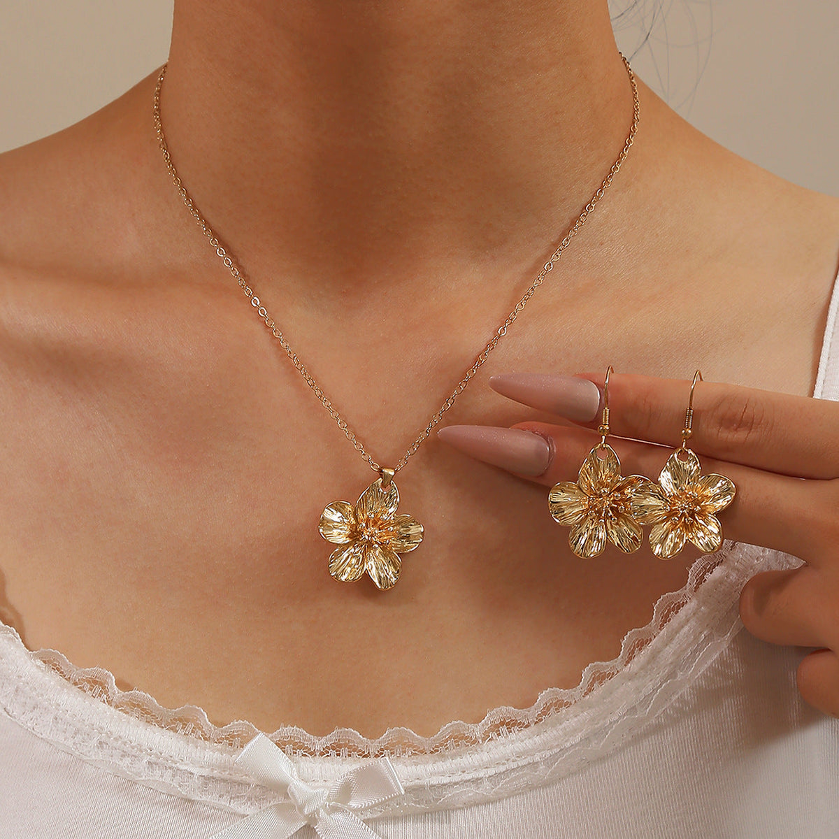 Women's Elegant Geometric Ear Fashion Chain Like Flat Jewelry Set