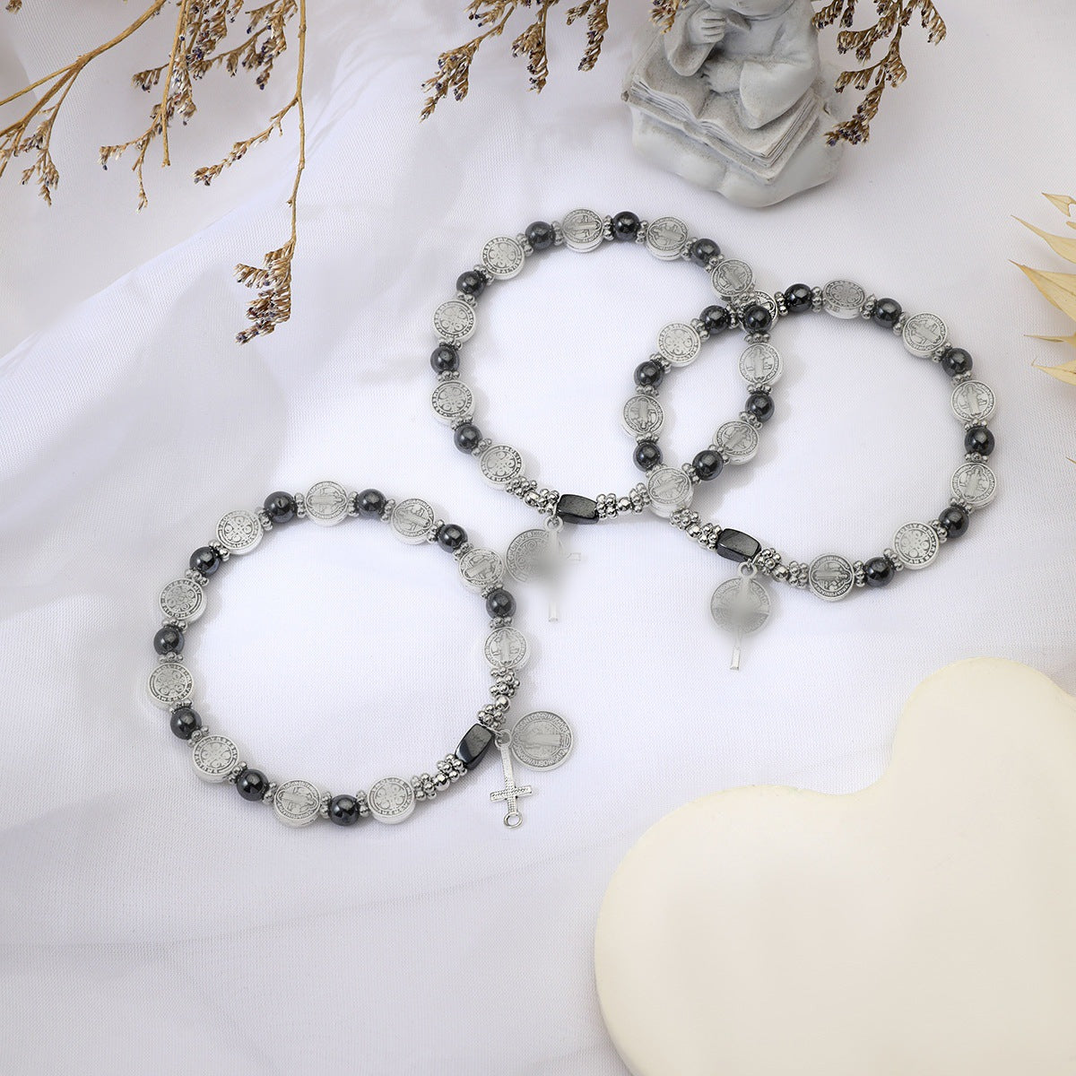 Women's & Men's Haematite Beads Alloy Cross Trendy Fashion Pendants