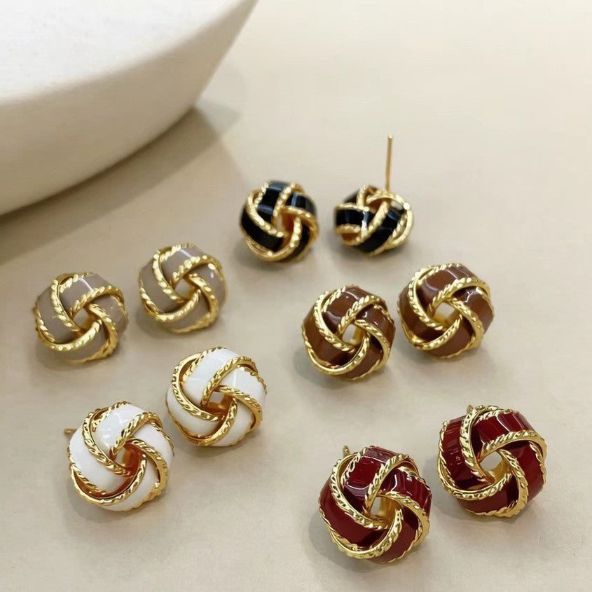 Women's Exquisite Contrast Color Truelove Knot Design High-grade Light Stud Earrings
