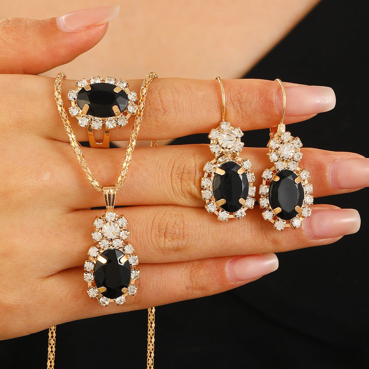 Personality Heart Shape Rhinestone Shiny Bride Necklaces
