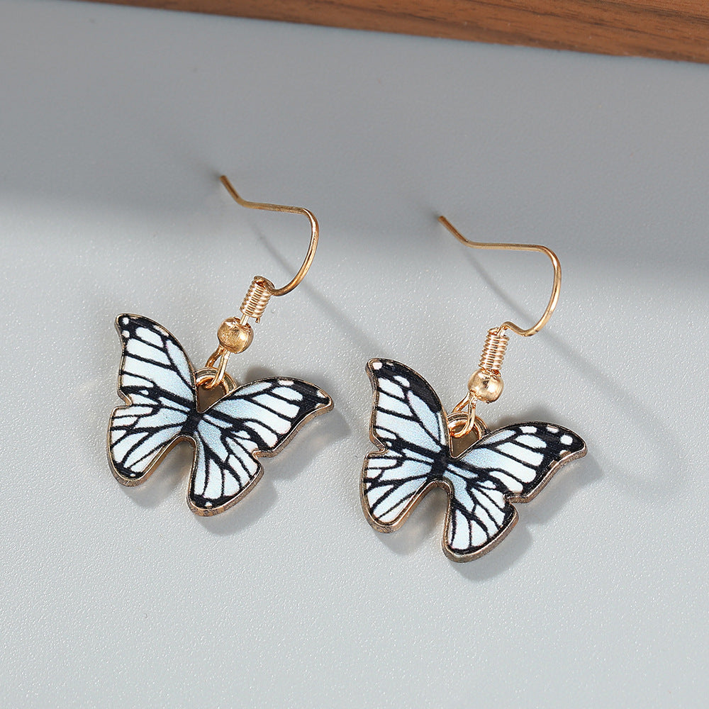 Trendy Pearl Butterfly Fashion Oil Dripping Necklaces