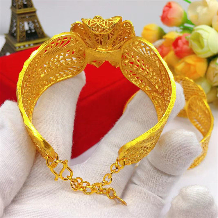 Women's Plated Vietnam Placer Open Chain Flower Bracelet