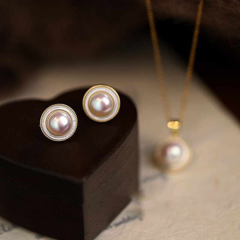 Women's Fresh Water Pearl High-grade Minority Fashion Design Simple Fritillary Earrings