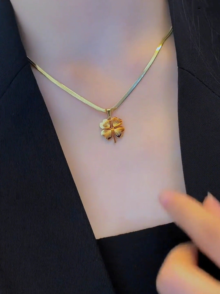 Women's Four-leaf Flower Titanium Steel For Affordable Luxury Necklace