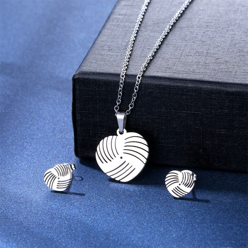 Women's Stainless Steel Suite Fashion Geometry Pattern Animal Love Jewelry Set