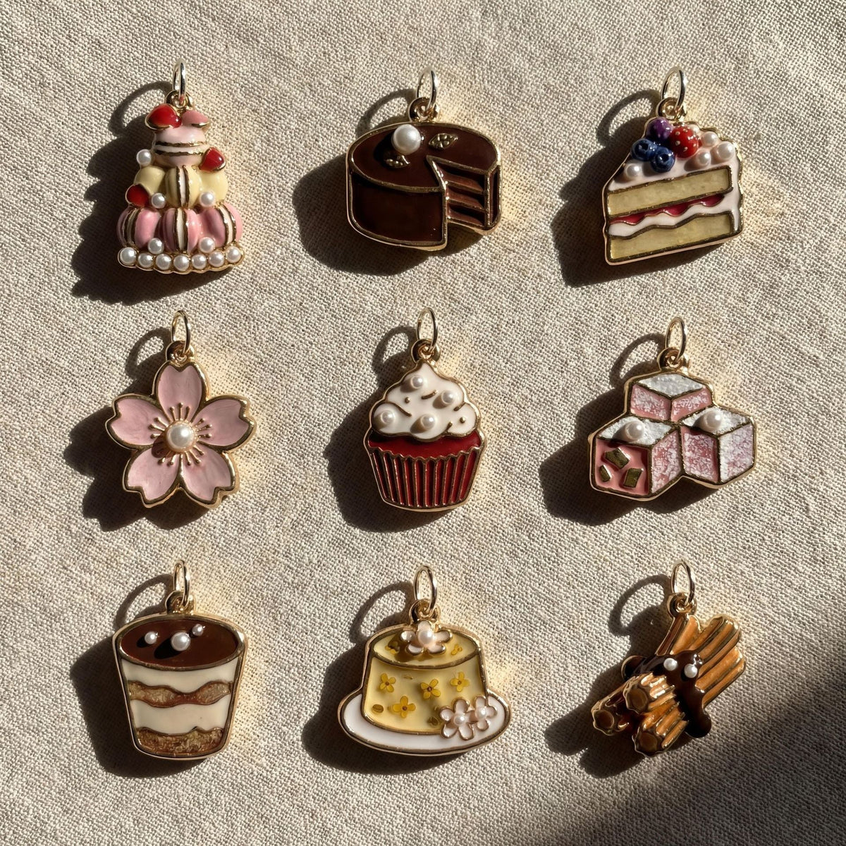 Fashion Popular Small Exquisite Gourmet Cake Color Copper Pendants