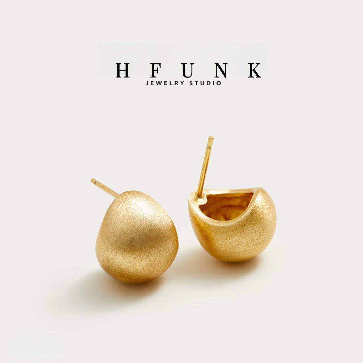Women's High Sense Oval Ball Brushed Metal Stud Earrings