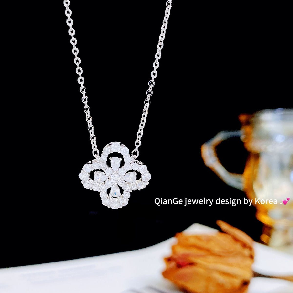 Flower Fashionable Simple Exquisite Commuter High-grade Necklace
