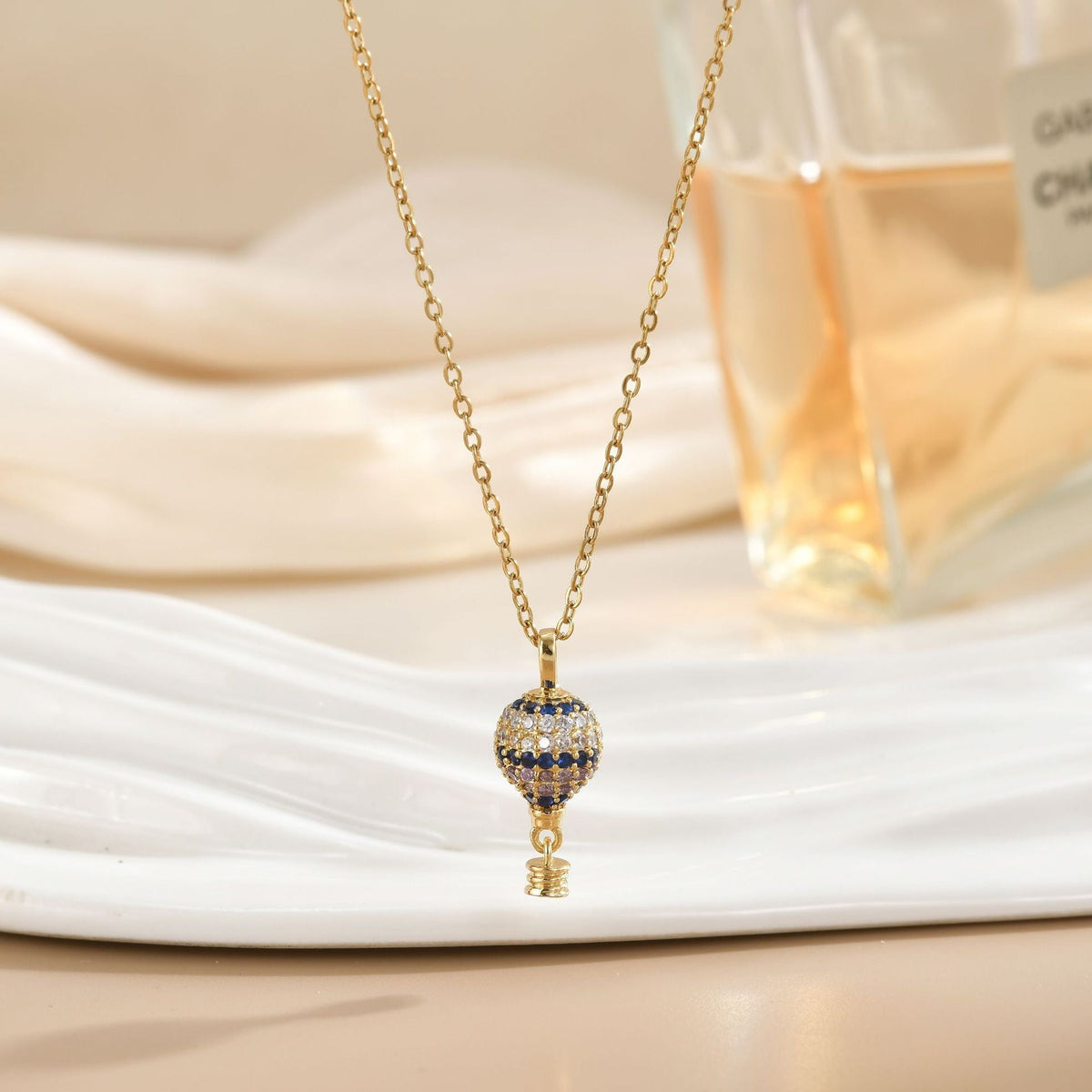 South America Turkey Three-dimensional Hot Air Balloon Female Affordable Luxury Pendants
