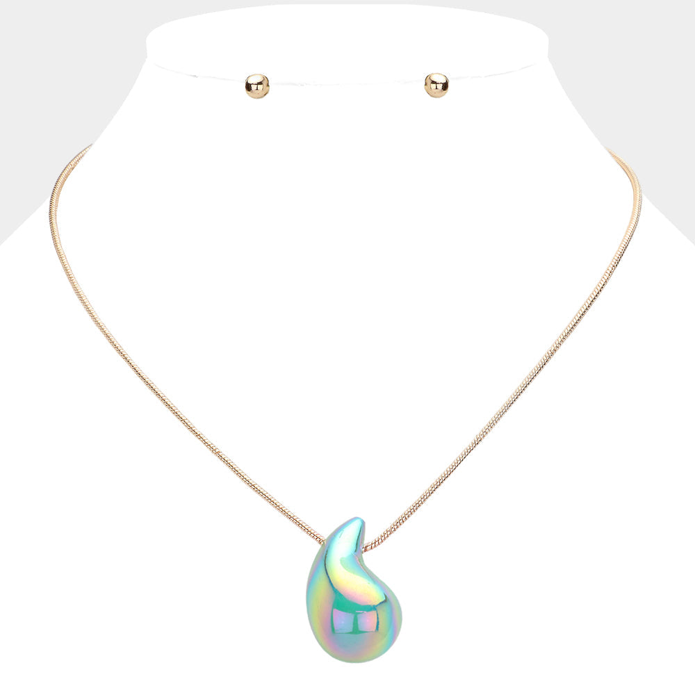 Metallic Teardrop Pendant Necklace