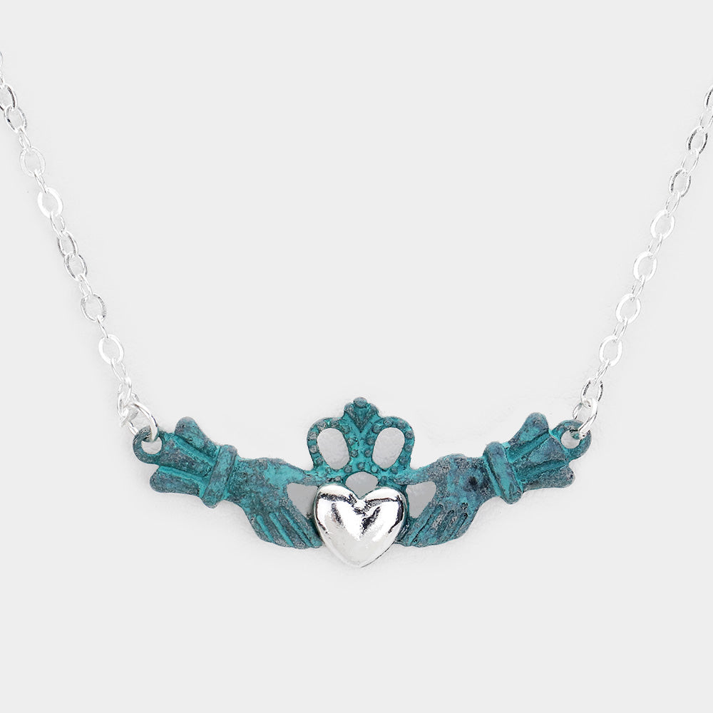 Metal Claddagh Pendant Necklace