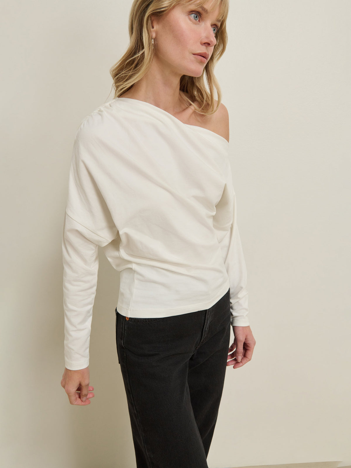 Pietra Off Shoulder Top in porcelain