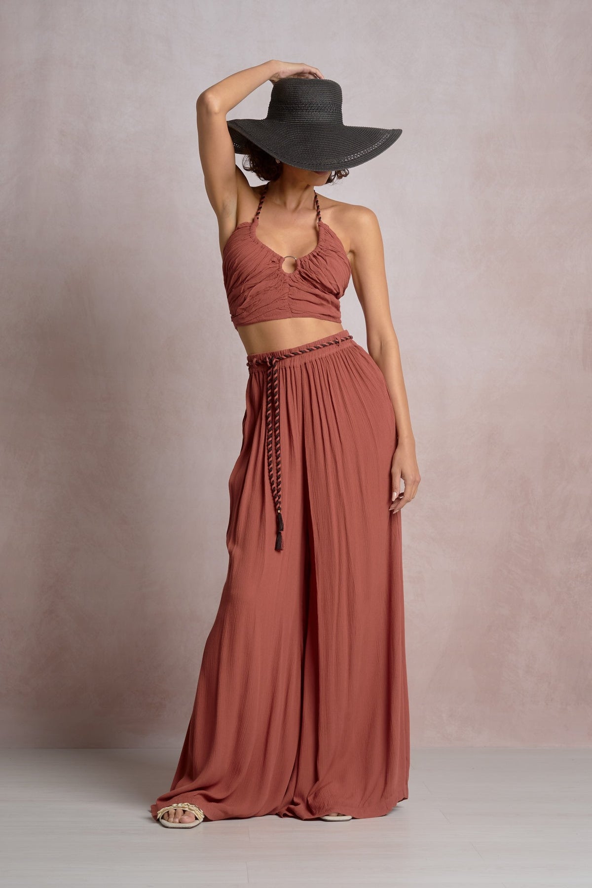 Raia Pant Dark Cayenne