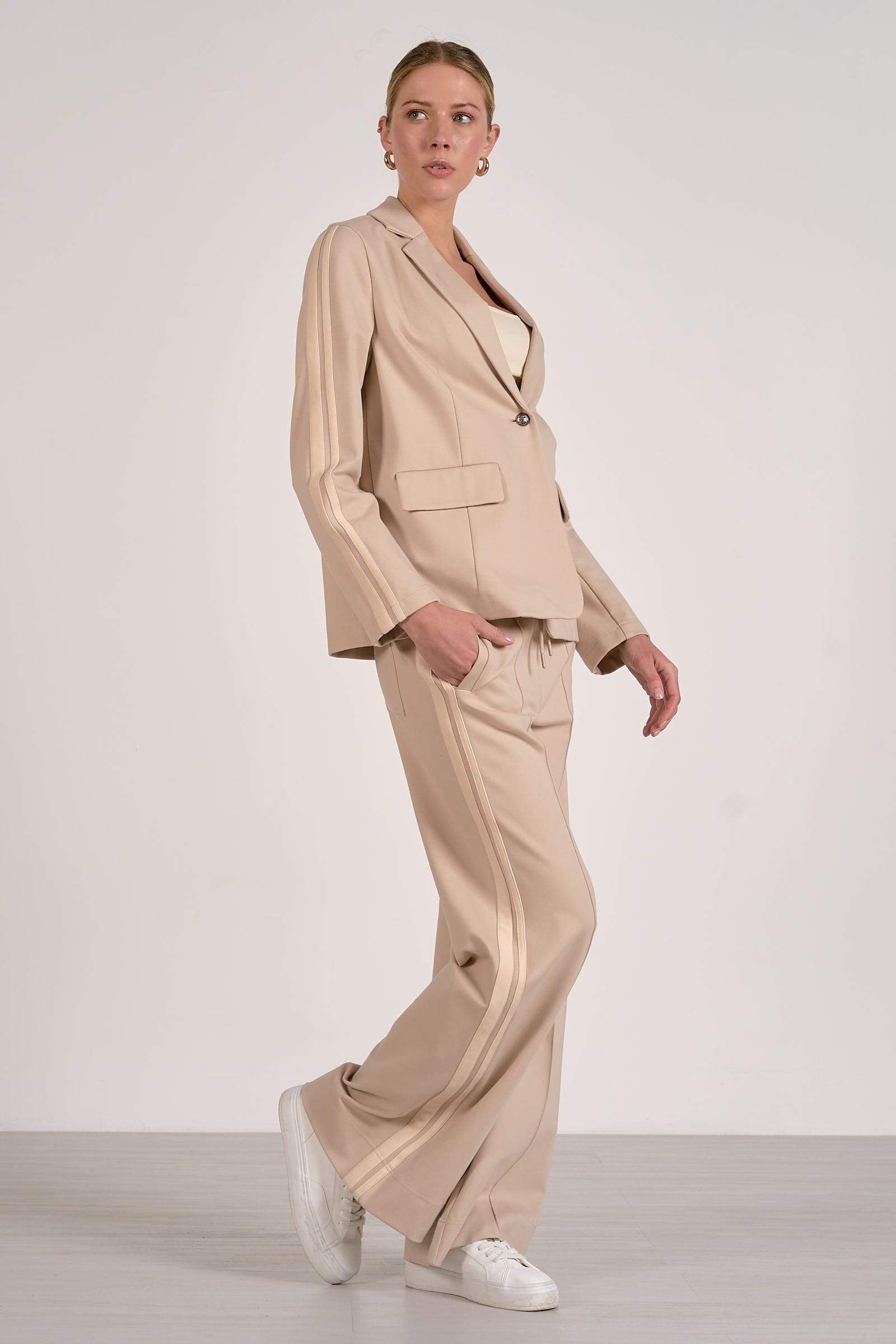 Scottie Scuba Blazer Beige Natural Stripe
