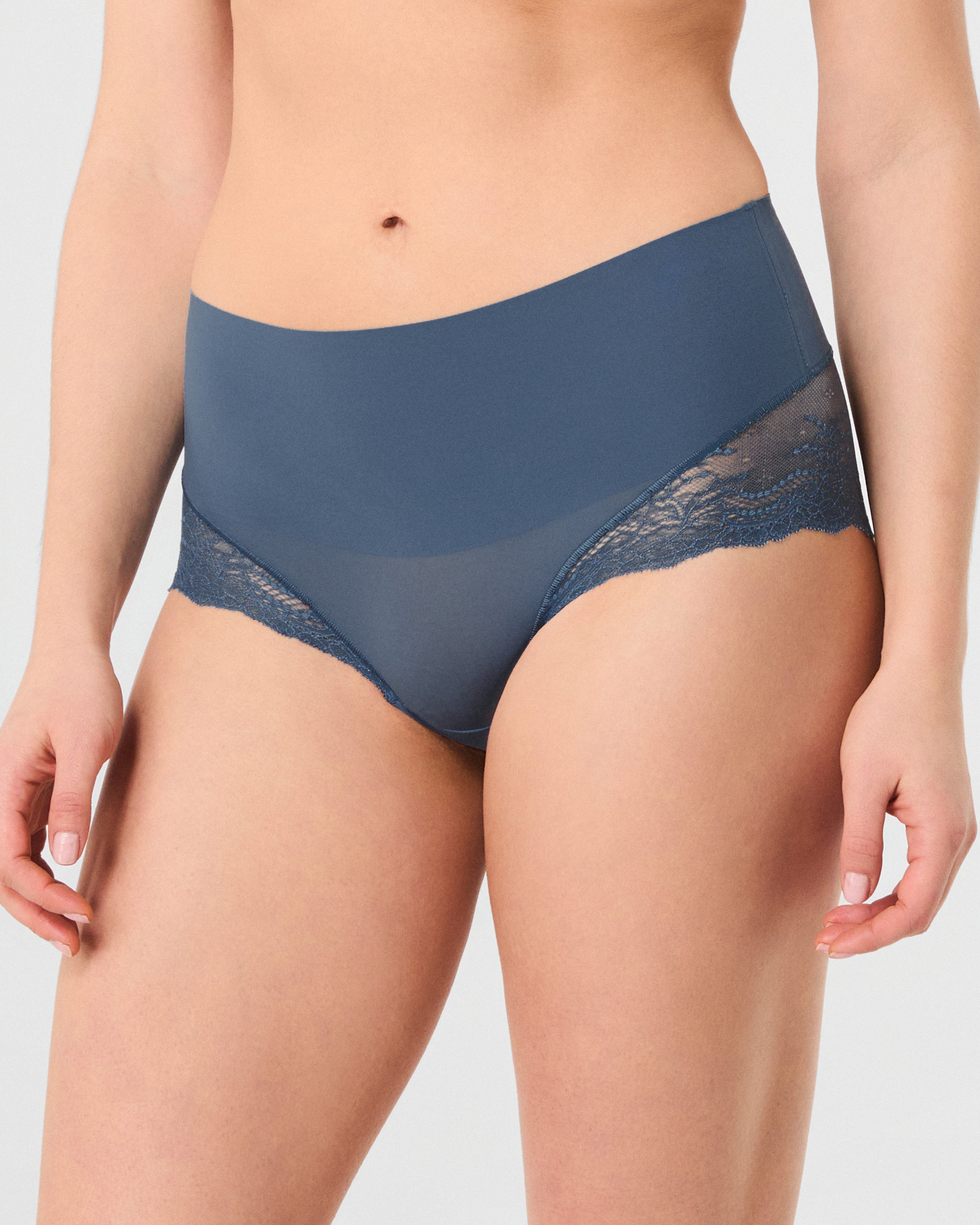 SPANXsupersmooth™ Undie-tectable® Lace Hi-Hipster