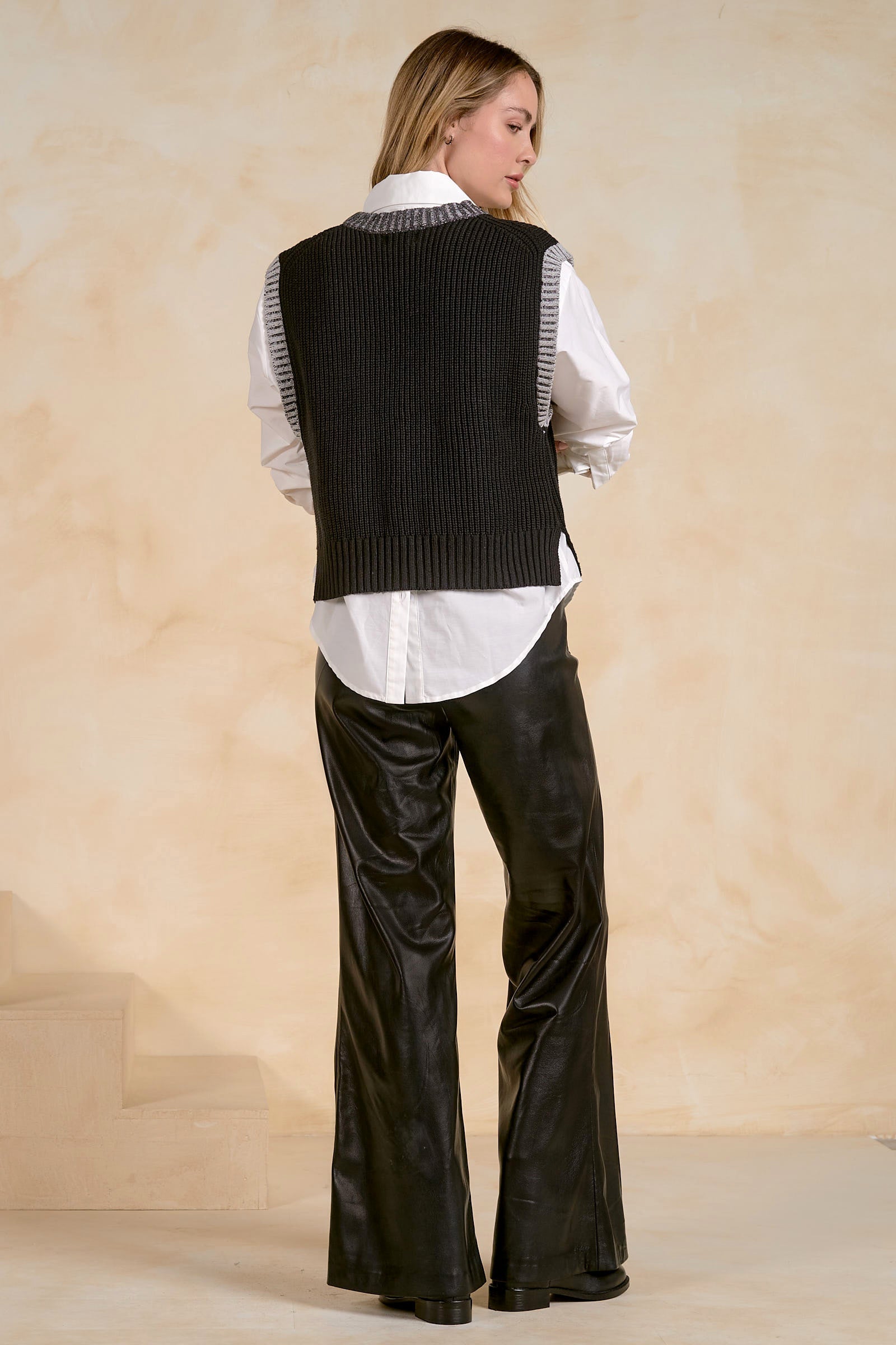 Sierra Sweater Vest Black